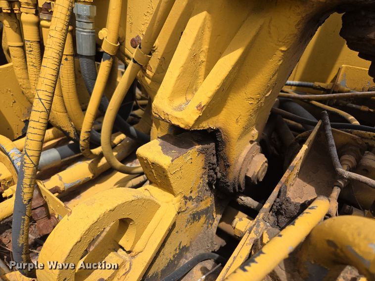 image for item ED2523 1977 Caterpillar 613B elevating scraper