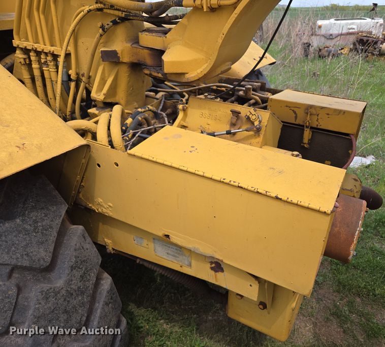 image for item ED2523 1977 Caterpillar 613B elevating scraper