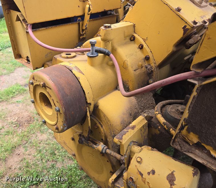 image for item ED2523 1977 Caterpillar 613B elevating scraper