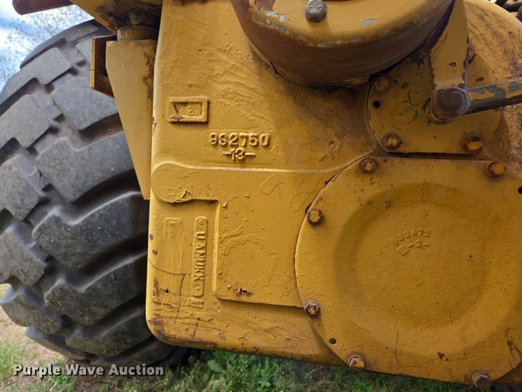 image for item ED2523 1977 Caterpillar 613B elevating scraper
