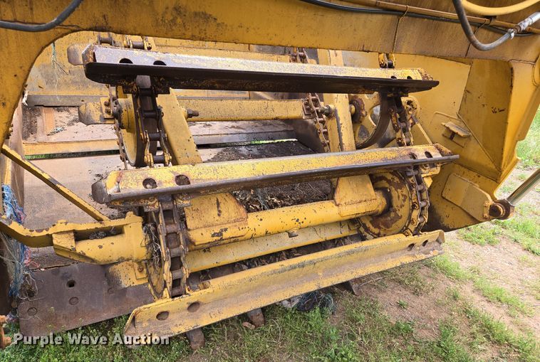 image for item ED2523 1977 Caterpillar 613B elevating scraper