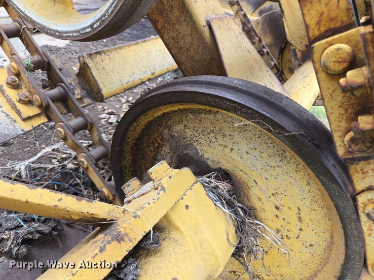 image for item ED2523 1977 Caterpillar 613B elevating scraper