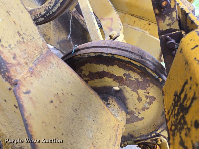 image for item ED2523 1977 Caterpillar 613B elevating scraper