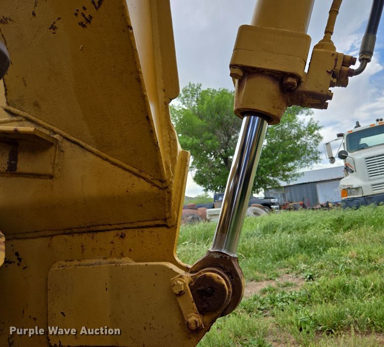 image for item ED2523 1977 Caterpillar 613B elevating scraper