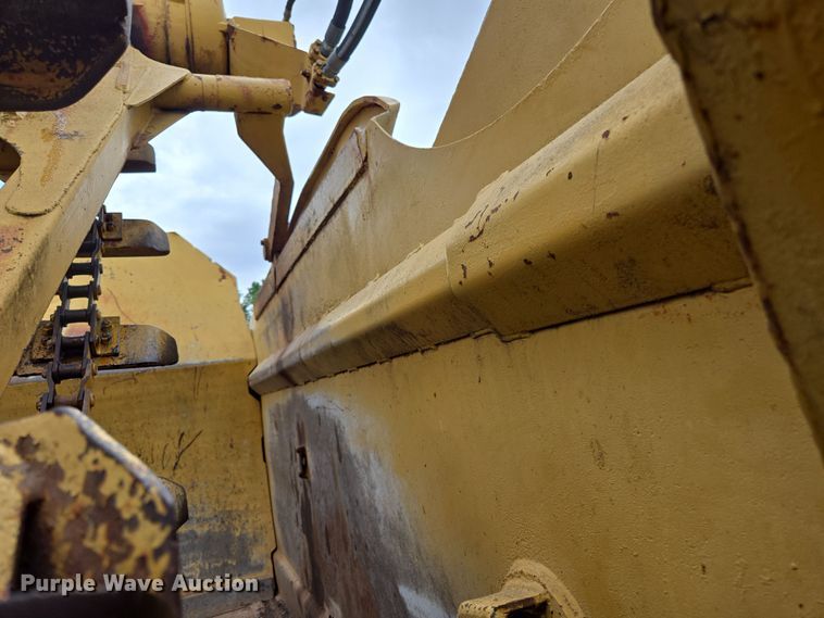 image for item ED2523 1977 Caterpillar 613B elevating scraper