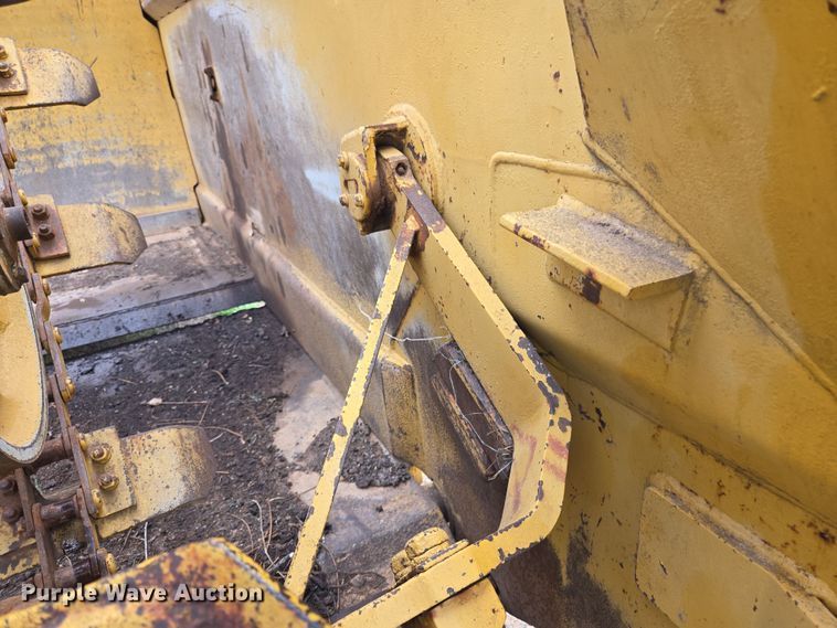 image for item ED2523 1977 Caterpillar 613B elevating scraper