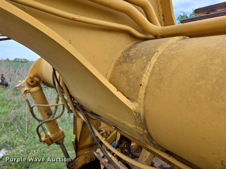 image for item ED2523 1977 Caterpillar 613B elevating scraper