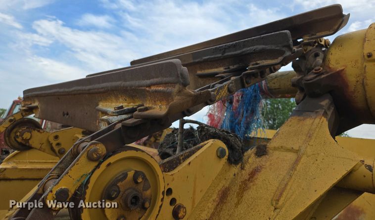 image for item ED2523 1977 Caterpillar 613B elevating scraper