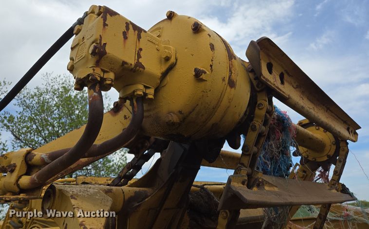 image for item ED2523 1977 Caterpillar 613B elevating scraper