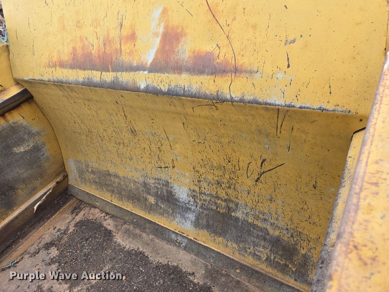 image for item ED2523 1977 Caterpillar 613B elevating scraper