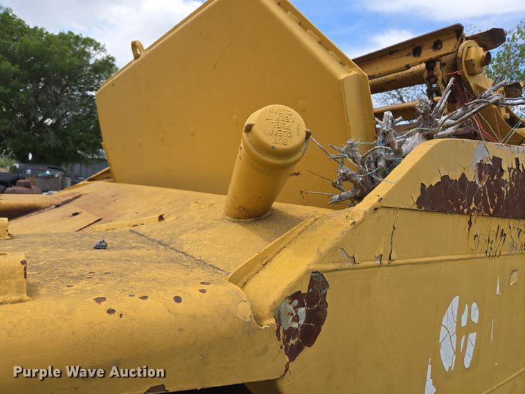 image for item ED2523 1977 Caterpillar 613B elevating scraper