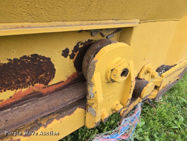image for item ED2523 1977 Caterpillar 613B elevating scraper