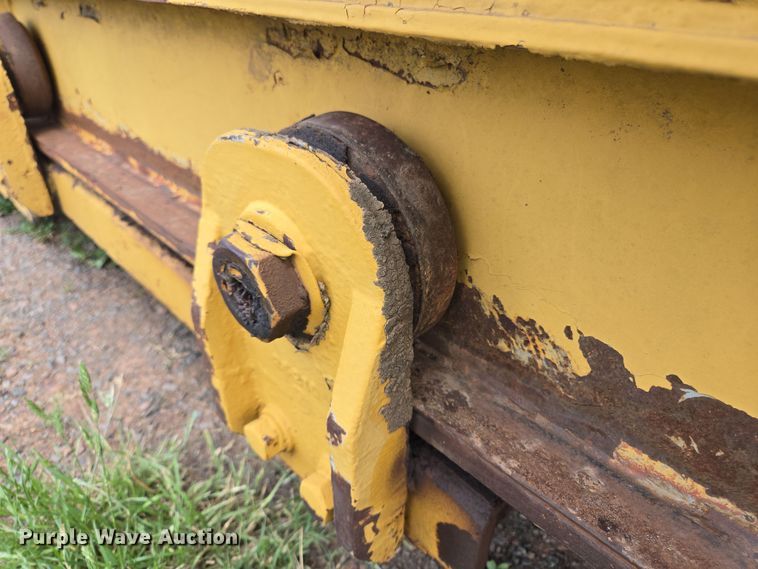 image for item ED2523 1977 Caterpillar 613B elevating scraper