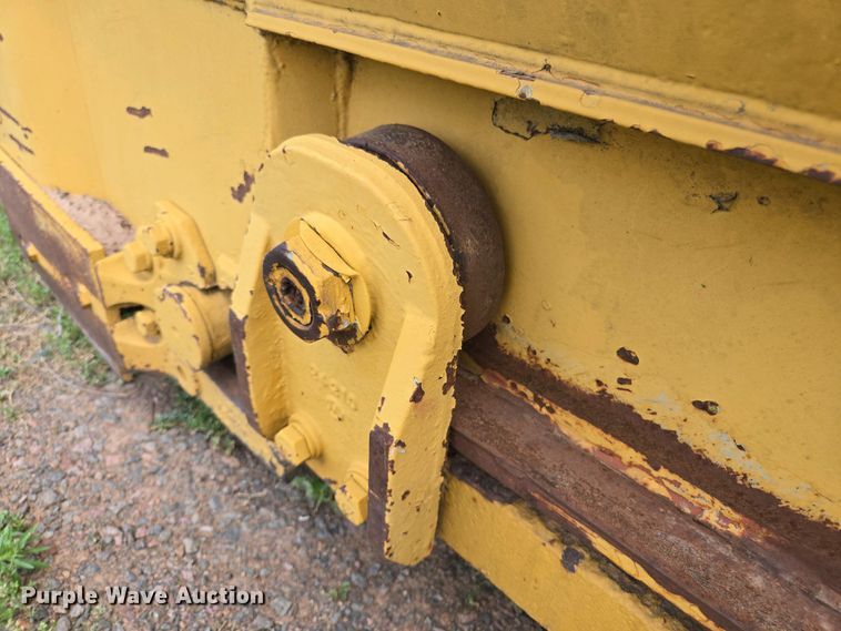 image for item ED2523 1977 Caterpillar 613B elevating scraper