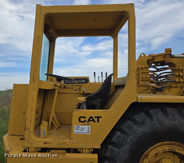 image for item ED2523 1977 Caterpillar 613B elevating scraper