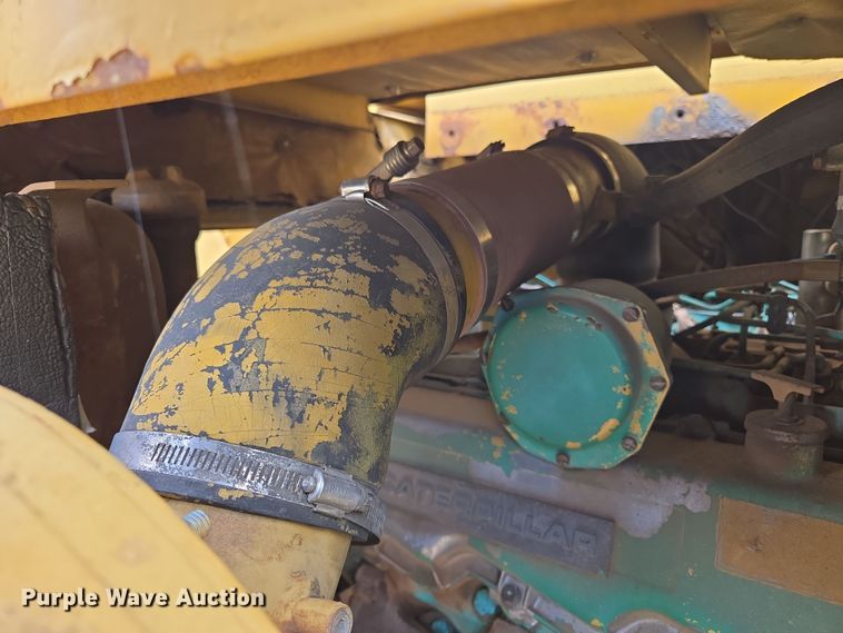 image for item ED2523 1977 Caterpillar 613B elevating scraper