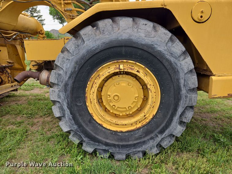 image for item ED2523 1977 Caterpillar 613B elevating scraper