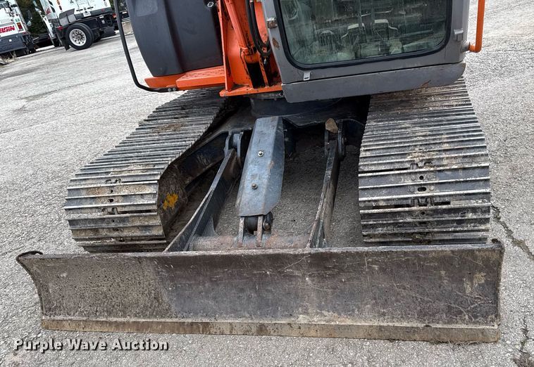 image for item ED4199 2006 Hitachi Zaxis 80 excavator