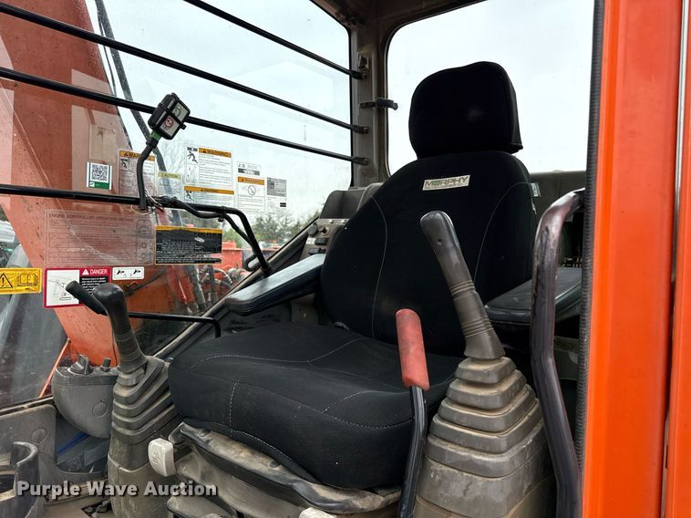 image for item ED4199 2006 Hitachi Zaxis 80 excavator