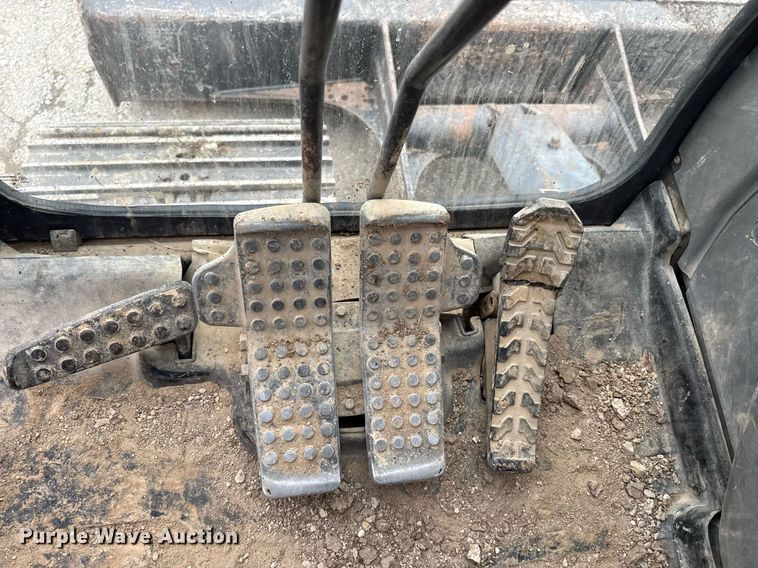 image for item ED4199 2006 Hitachi Zaxis 80 excavator