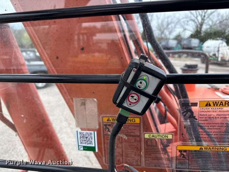 image for item ED4199 2006 Hitachi Zaxis 80 excavator