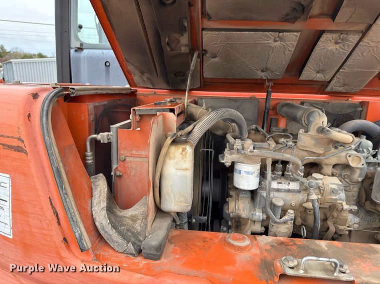 image for item ED4199 2006 Hitachi Zaxis 80 excavator