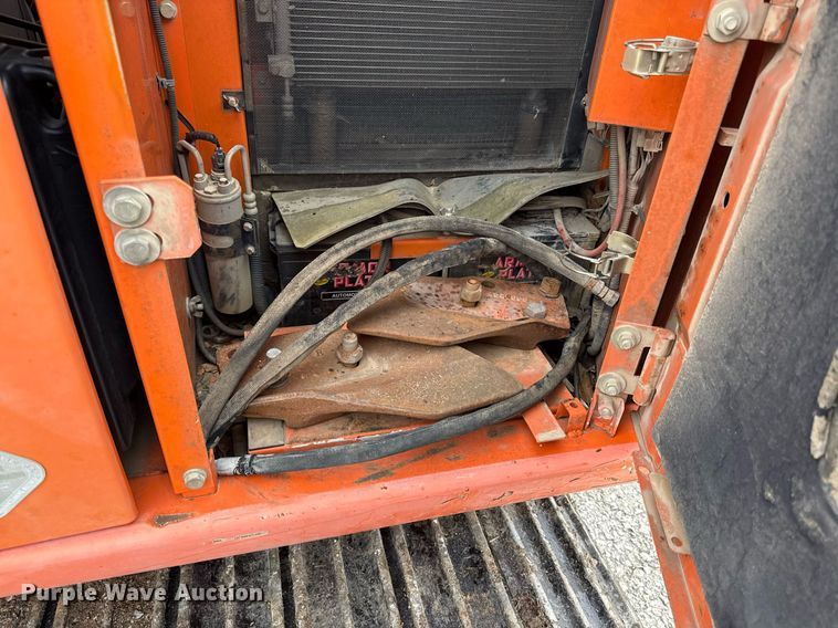 image for item ED4199 2006 Hitachi Zaxis 80 excavator