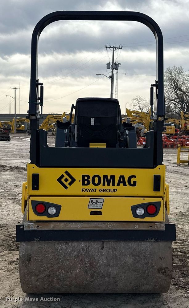 image for item ED4203 2021 Bomag BW138AD-5 double drum vibratory roller