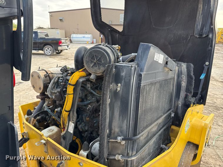 image for item ED4203 2021 Bomag BW138AD-5 double drum vibratory roller