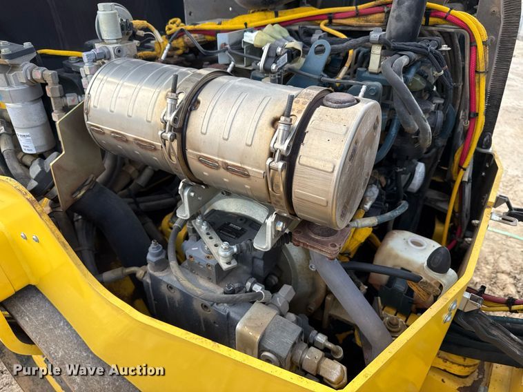 image for item ED4203 2021 Bomag BW138AD-5 double drum vibratory roller