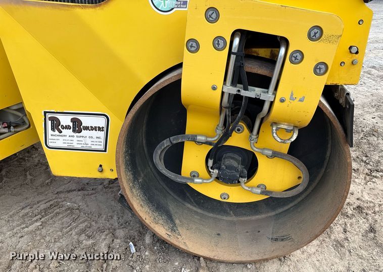 image for item ED4203 2021 Bomag BW138AD-5 double drum vibratory roller
