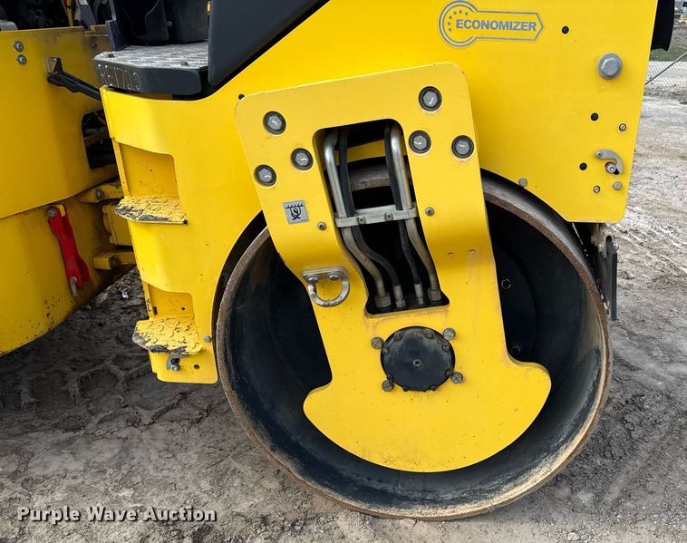 image for item ED4203 2021 Bomag BW138AD-5 double drum vibratory roller