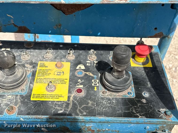 image for item ED5572 2008 Genie S-85 boom lift