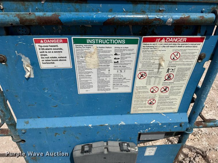 image for item ED5572 2008 Genie S-85 boom lift