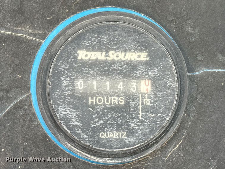 image for item ED5572 2008 Genie S-85 boom lift