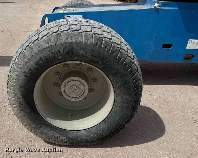 image for item ED5572 2008 Genie S-85 boom lift