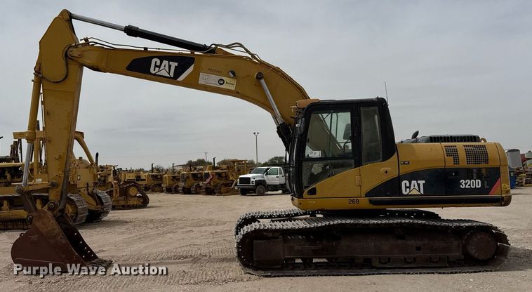 image for item ED5573 2009 Caterpillar 320D L excavator