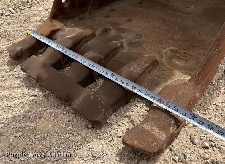 image for item ED5573 2009 Caterpillar 320D L excavator