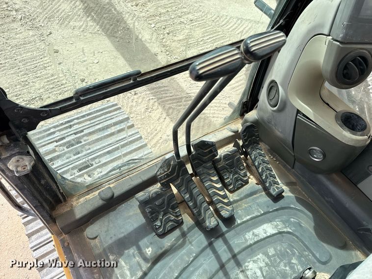 image for item ED5573 2009 Caterpillar 320D L excavator