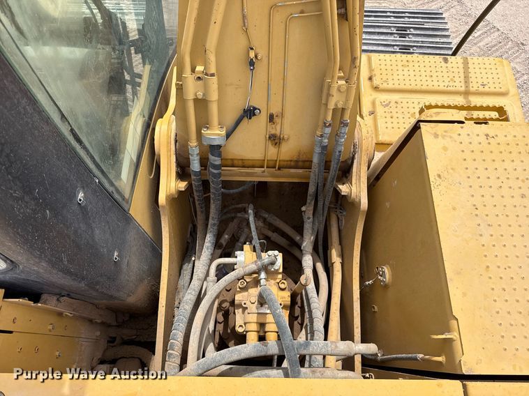 image for item ED5573 2009 Caterpillar 320D L excavator