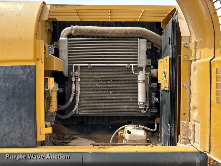 image for item ED5573 2009 Caterpillar 320D L excavator