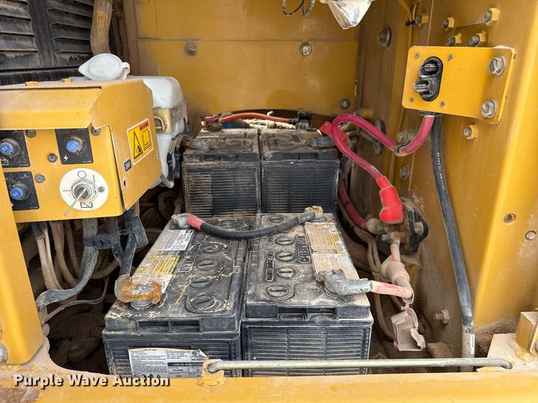 image for item ED5573 2009 Caterpillar 320D L excavator