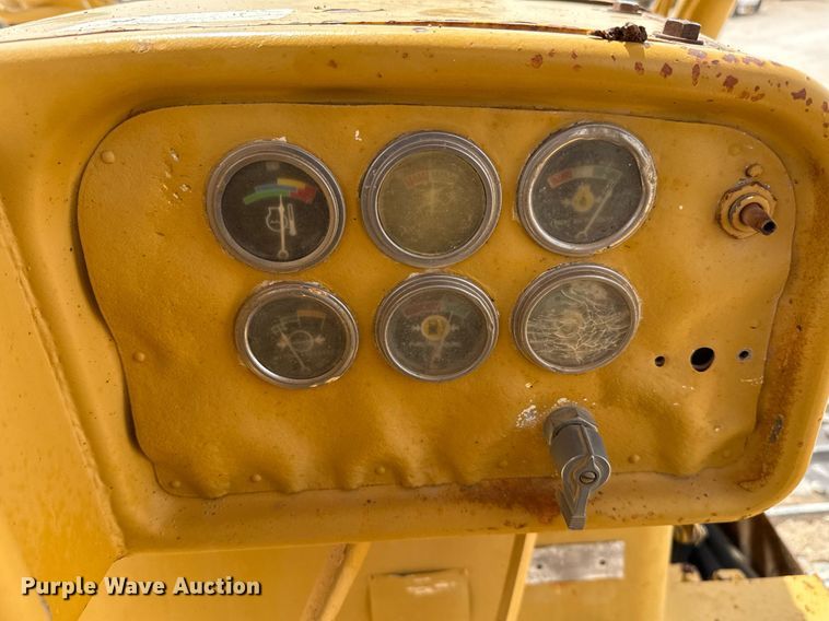 image for item ED5574 Caterpillar D8K dozer