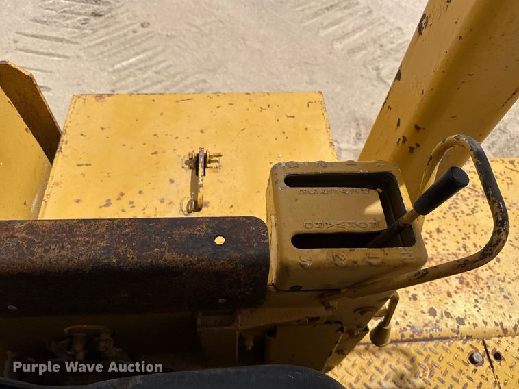 image for item ED5574 Caterpillar D8K dozer