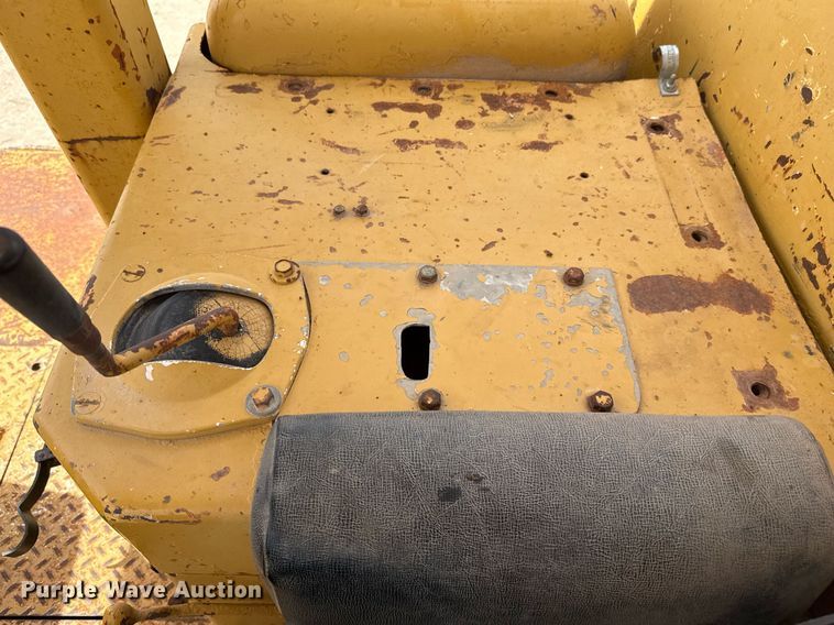 image for item ED5574 Caterpillar D8K dozer