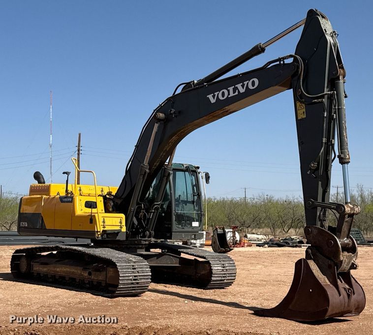 image for item ED5575 2012 Volvo EC250DL excavator