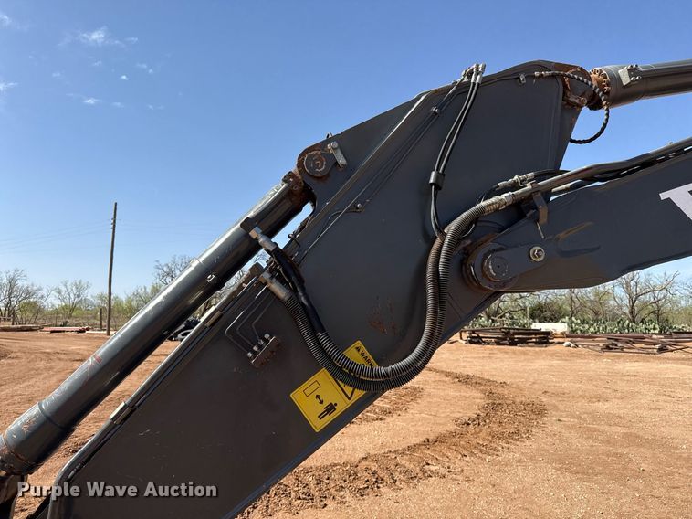image for item ED5575 2012 Volvo EC250DL excavator