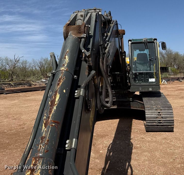 image for item ED5575 2012 Volvo EC250DL excavator