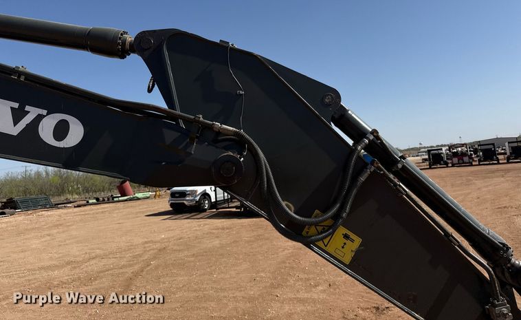 image for item ED5575 2012 Volvo EC250DL excavator