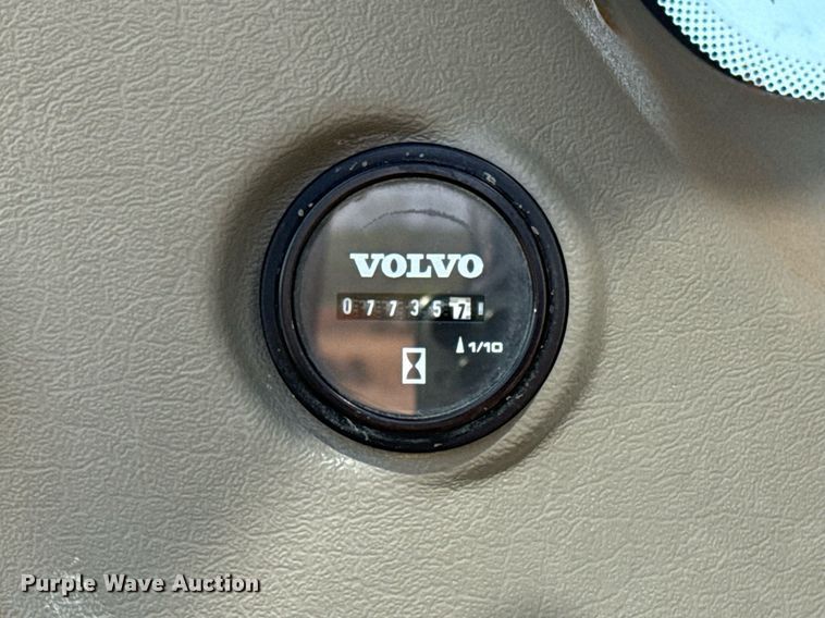 image for item ED5575 2012 Volvo EC250DL excavator